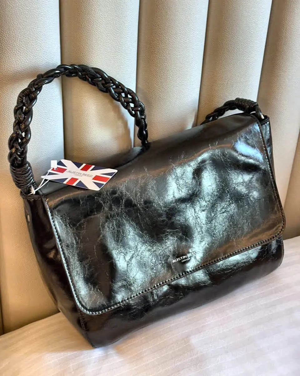 Austin Reed Braided Handle Flap Bag – Black