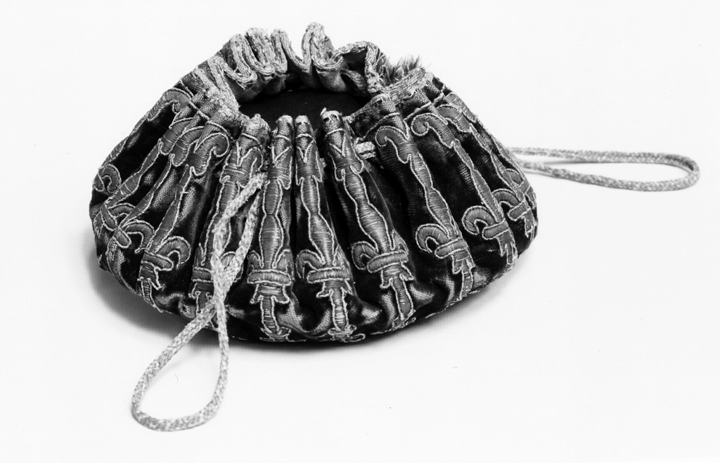 Pearl Evening Clutch